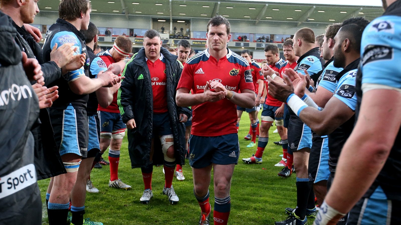 Hurley and his team-mates leave the field after the final defeat to Glasgow