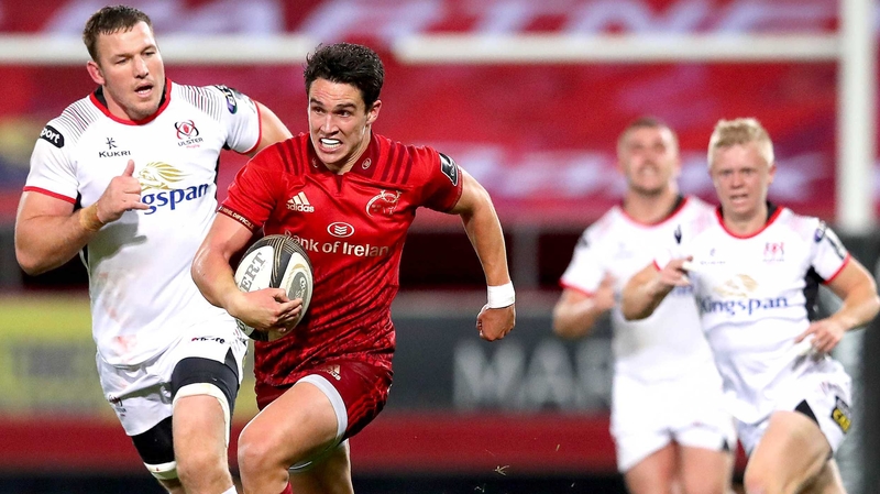Joey Carbery sprints over for his try