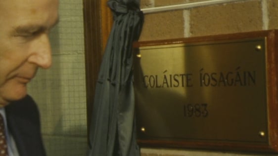 Coláiste Íosagáin officially opened by President Hillery in 1983