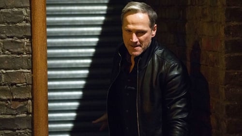 Ray in a panic as Jeff arrives back in Walford