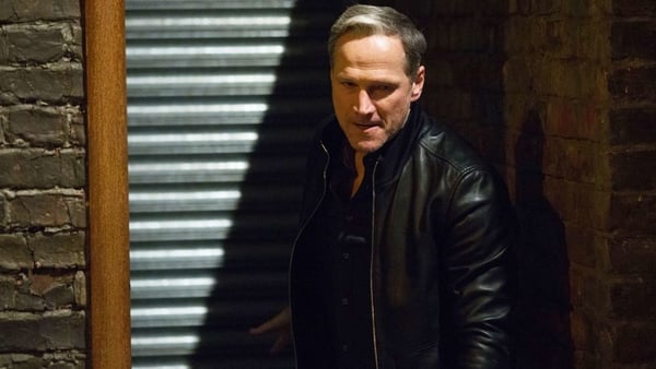 Ray in a panic as Jeff arrives back in Walford