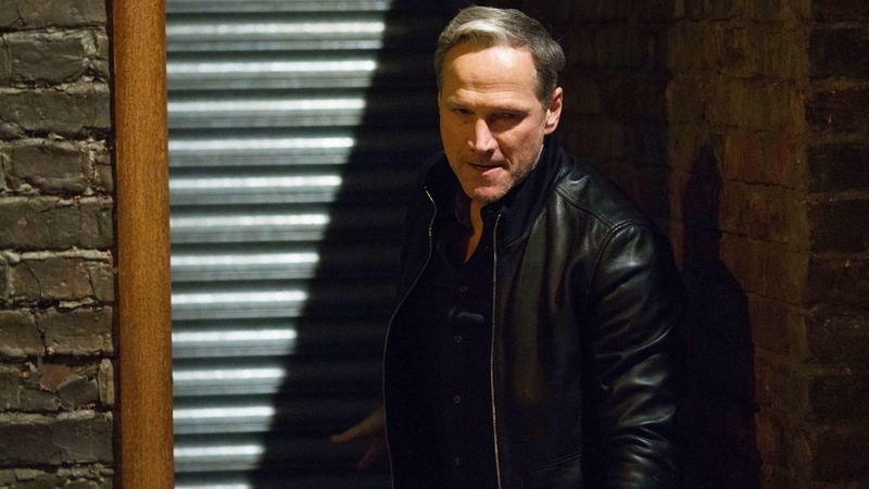 Ray in a panic as Jeff arrives back in Walford