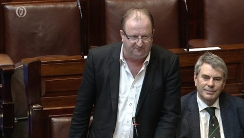 Michael Collins called on the Taoiseach to intervene in the boundary extension of Cork city