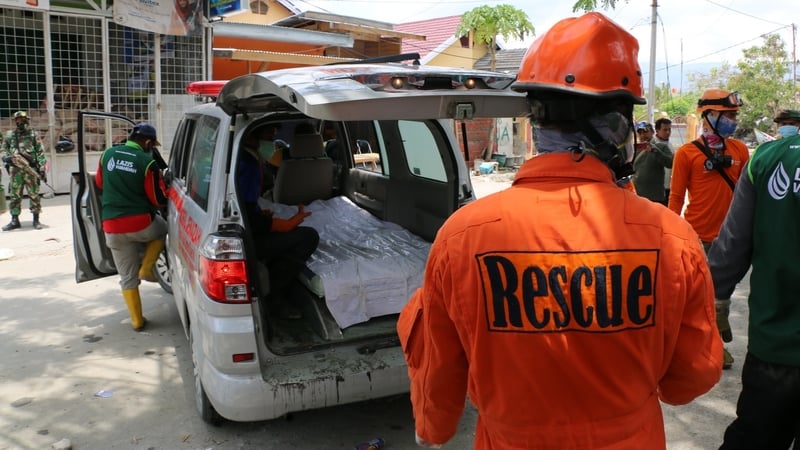International efforts to help Indonesia after last week's earthquake and tsunami are gearing up