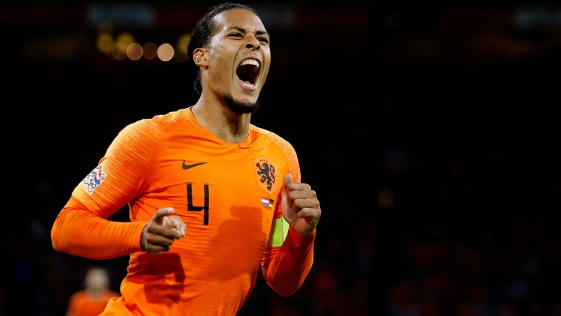 Virgil van Dijk celebrates his goal