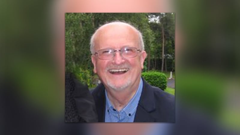 Paddy Duffy, a bhí ina rúnaí preasa ag an iar-Thaoiseach, Bertie Ahern tar éis bháis. Bhí sé 75