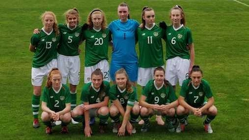 The Ireland Under-17s before kick-off