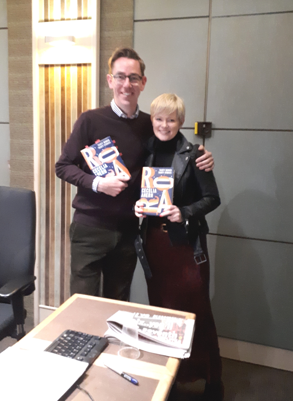 Cecelia Ahern - Roar