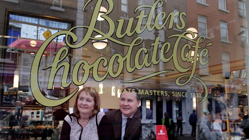 Butlers Chocolates' Mairead Sorensen and Enda Corneille, country manager for Emirates in Ireland