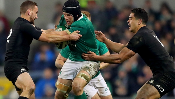 Sean O'Brien in action against New Zealand in Dublin in 2016