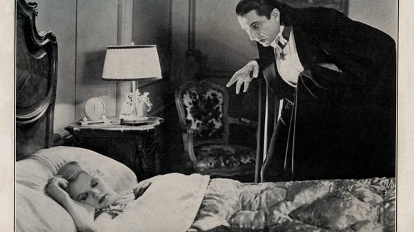 I always feel like somebody's watching me: Bela Lugosi as Count Dracula and Frances Dade as Lucy in the 1931 film of Dracula based on the novel by Bram Stoker. Photo: Culture Club/Getty Images