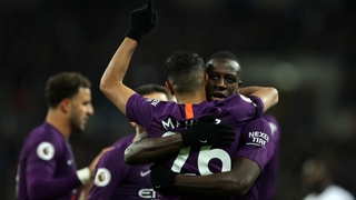 Riyad Mahrez celebrates his goal