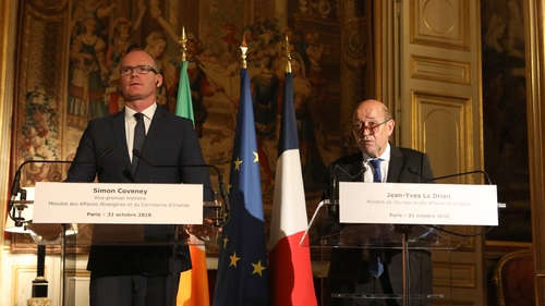 Tánaiste Simon Coveney with French Foreign Minister Jean-Yves Le Drian (Photo: Frederic de la Mure)