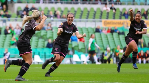 Katrina Parrock (l) celebrates her winner
