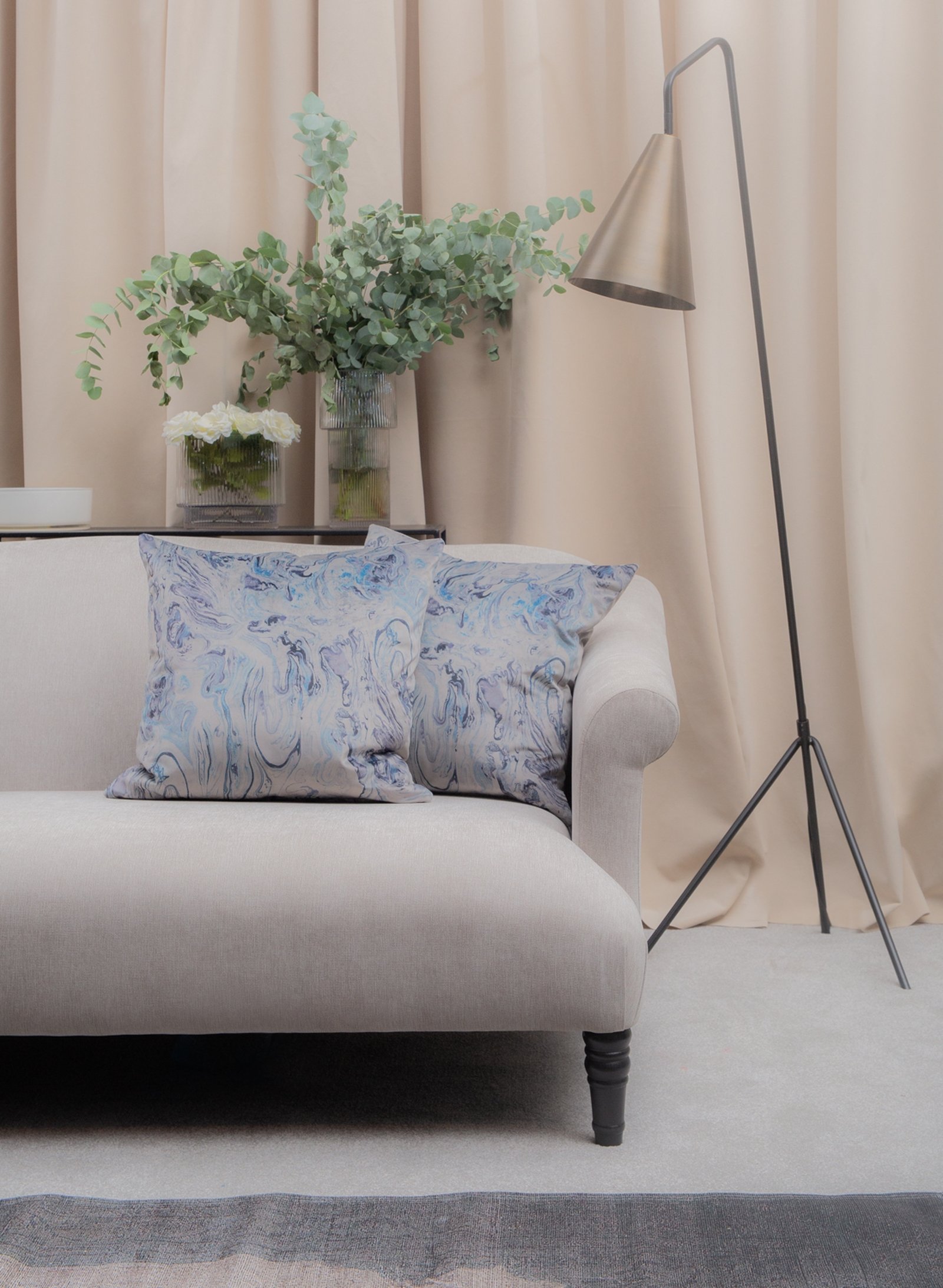 Elegant Scandi highlighted the power of muted tones contrasted with glamorous accents