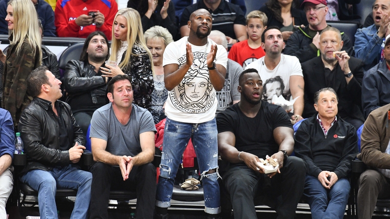 Floyd Mayweather Jr spotted at the basketball in California on Monday night