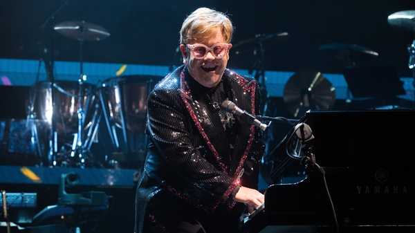 Elton: he wants people to go "wow" ..