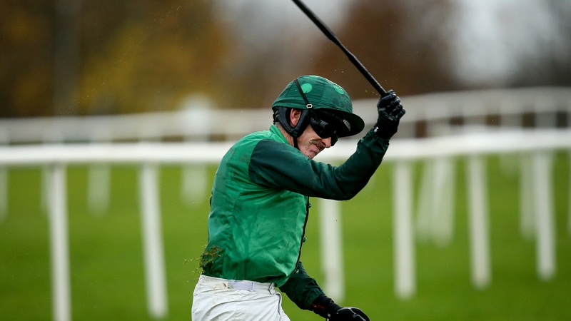 Ruby Walsh vents his frustration after being unseated on Footpad