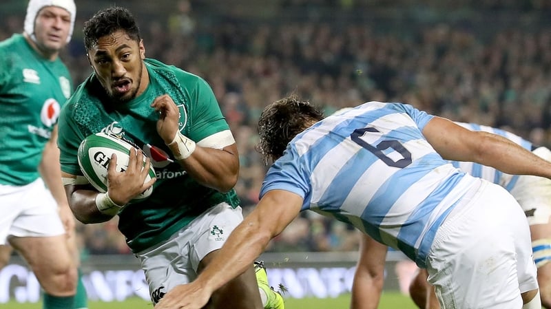 Bundee Aki darts over for his try