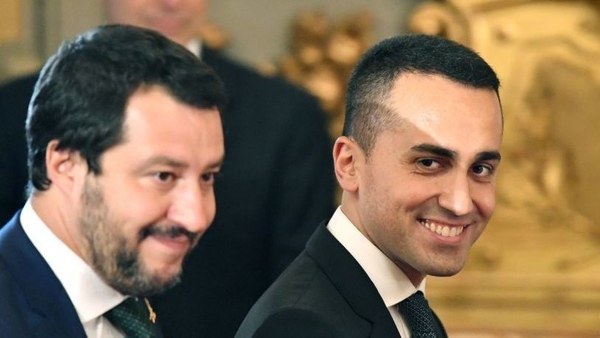 Italy's deputy Prime Ministers Matteo Salvini (L) and Luigi Di Maio have said their budget plans won't be changed