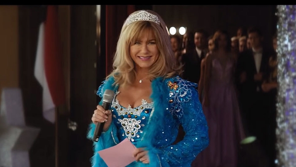Jennifer Aniston in full pageant queen mode in Dumplin'