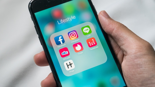 Luke O'Neill analyses dating opening lines