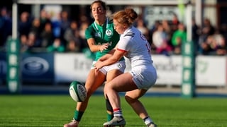 Ireland winger Eimear Considine up against Jennine Duncan