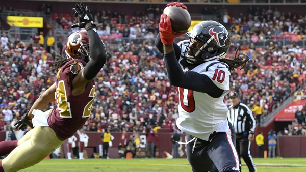 Houston Texans wide receiver DeAndre Hopkins (10) takes a touchdown pass