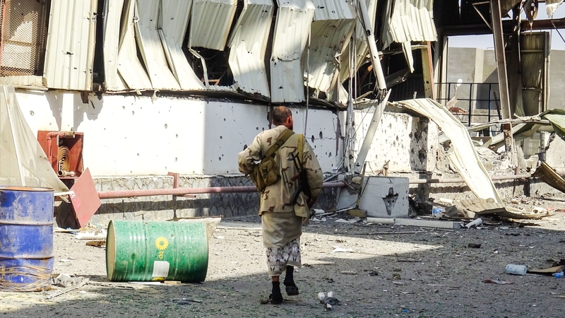A member of the Yemeni pro-government forces in Hodeidah, Yemen