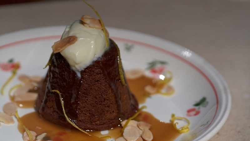 Sticky Banana Date Pudding