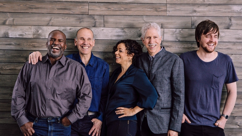 Yellowjackets featuring singer Luciana Souza