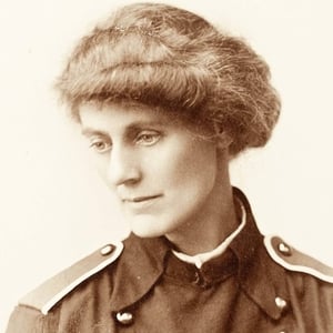 Dr Leeann Lane