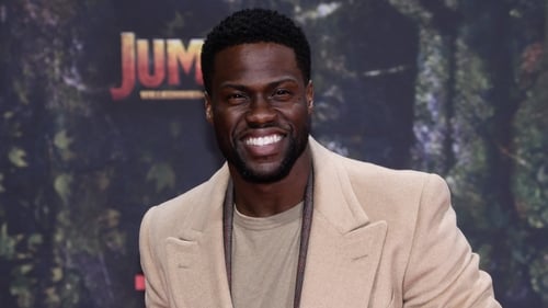 Kevin Hart has pulled out from hosting the Oscars amid a row over tweets he posted in the past
