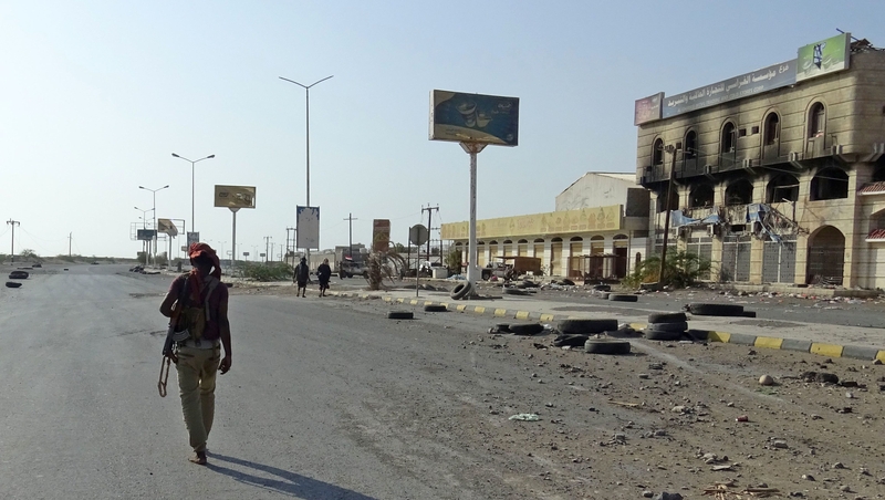 Residents in Hodeida and the surrounding areas have reported fierce fighting and air strikes in recent days