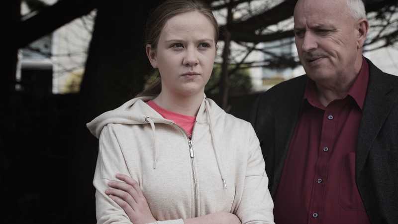 Lonely this Christmas.. something's bothering Reailtín in Ros na Rún