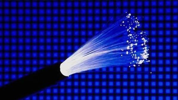 The committee heard that broadband for rural households that does not have access to commercial services could be delivered by the State under a Universal Service Obligation