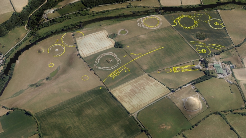 The National Monuments Service carried out aerial reconnaissance of the Brú na Bóinne World Heritage Site