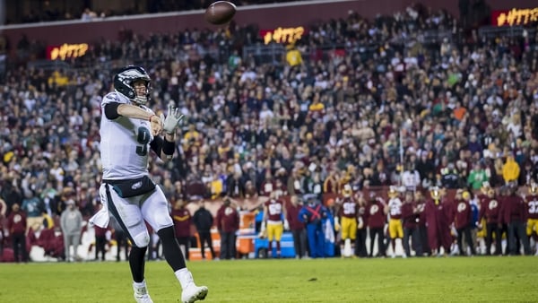 Nick Foles making one of those passes