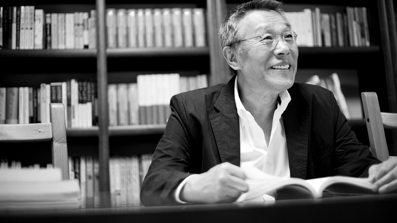 Hwang Sok-yong (born 1943) a hugely influential fiction writer on the Asian scene.