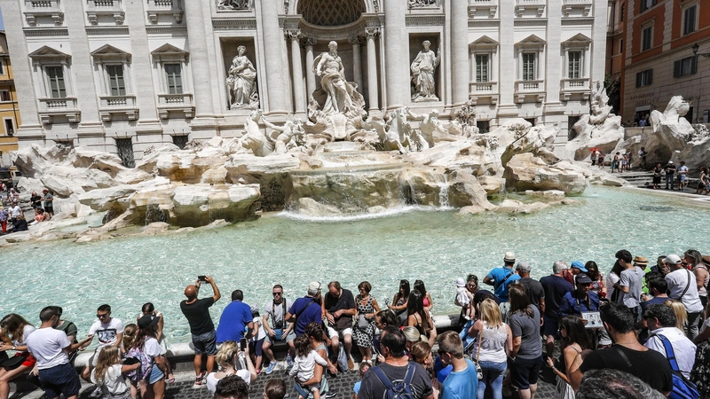 Over €4,000 worth of coins are tossed into the fountain every day