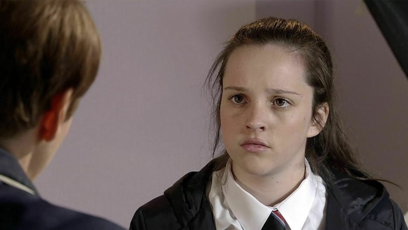 Liz tells Amy that she needs to chat to her parents