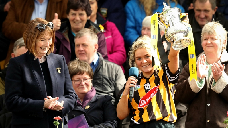 Shelly Farrell lifts the League cup for Kilkenny last year