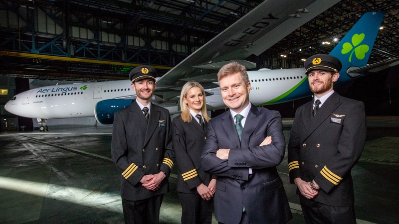 Aer Lingus Chief Executive Sean Doyle (second from right) is confident the airline's operation will not be disrupted by Brexit