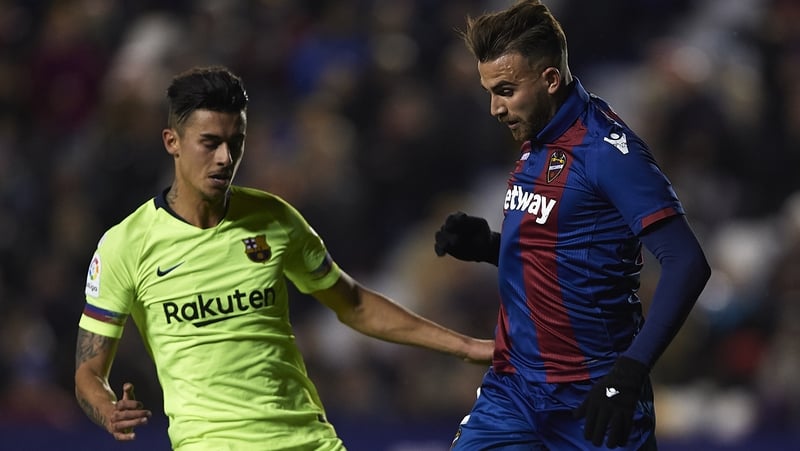 Juan Brandariz Chumi (L) in action against Borja Mayoral of Levante