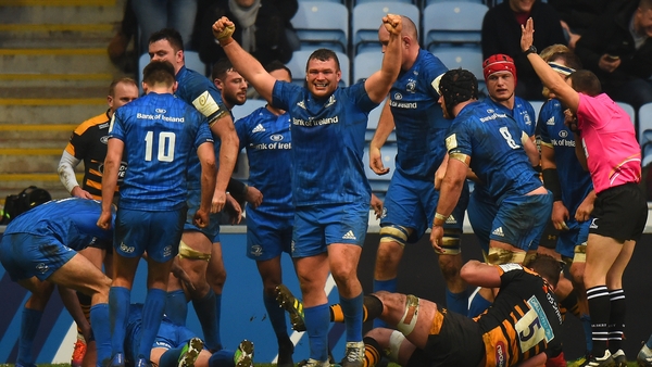 Leinster celebrate Sean Cronin's first half try against Wasps