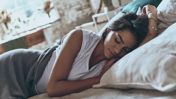 A doctor tells Prudence Wade if you should ditch your jammies or not.