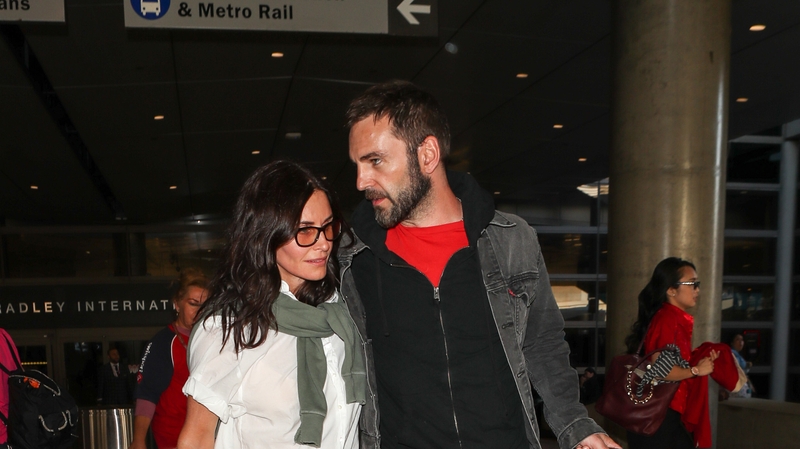 Courteney Cox: "We broke off our engagement and he moved to England, then we got back together, and it's actually better than it was before"