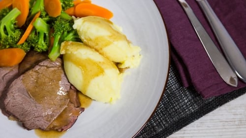 Roast Beef with Mashed Potatoes & Gravy
