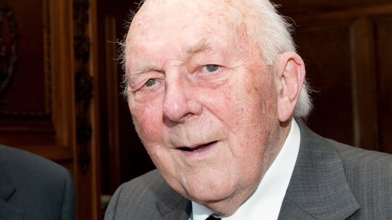 Dr Stewart Adams spent several years testing different formulas before discovering ibuprofen (Pic University of Nottingham)