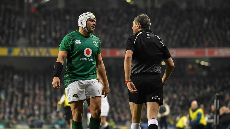 Rory Best gives his opinion to the referee